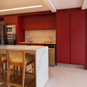 Brigadeiro Apartament  / Nommo Arquitetos - Interior Photography, Kitchen, Table, Countertop, Chair