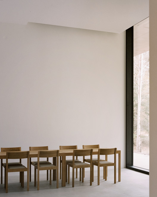 荷兰受害者纪念堂，卢嫩馆 / KAAN Architecten - 室内图, 椅子