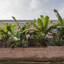 27 - X-House / NH Village Architects: Nh&agrave; gỗ xoan ấm c&uacute;ng b&igrave;nh y&ecirc;n ở qu&ecirc;