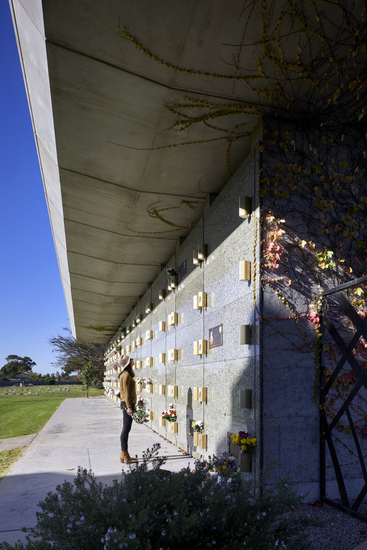 Werribee Mausoleum Extension / BENT Architecture - Exterior Photography
