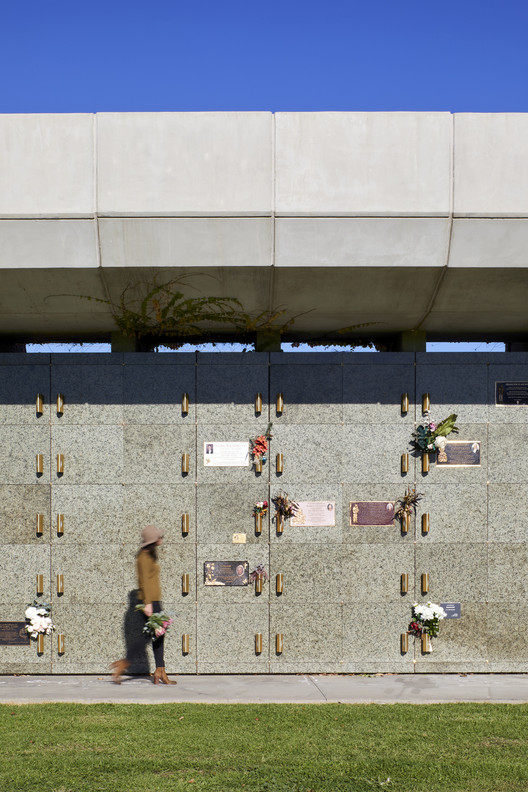 Werribee Mausoleum Extension / BENT Architecture - Exterior Photography