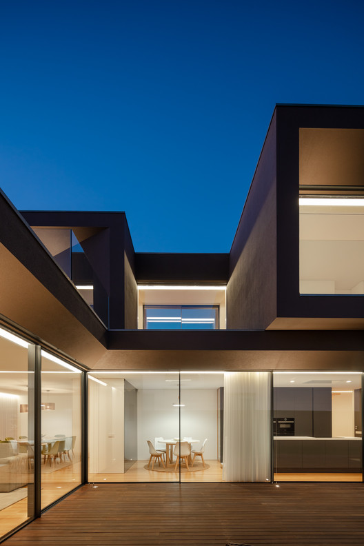 Casa Beiriz / Raulino Silva - Fotografia de Exterior, Janela, Fachada