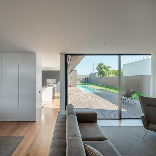 Casa Beiriz / Raulino Silva - Fotografia de Interiores, Sala de Estar, Dormitório