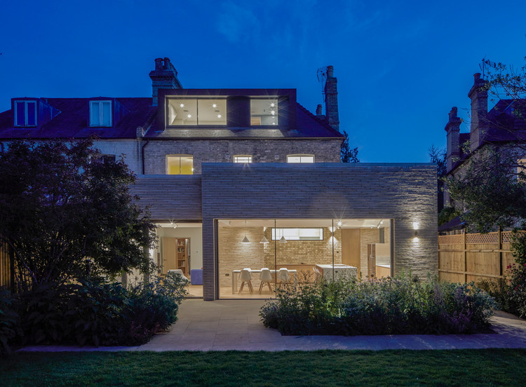 Sun Slice House / Neil Dusheiko Architects - Exterior Photography, Windows