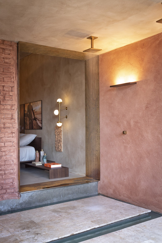 Refúgio do Hóspede / Ana Helena Ferrari - Fotografia de Interiores, Madeira, Porta, Viga