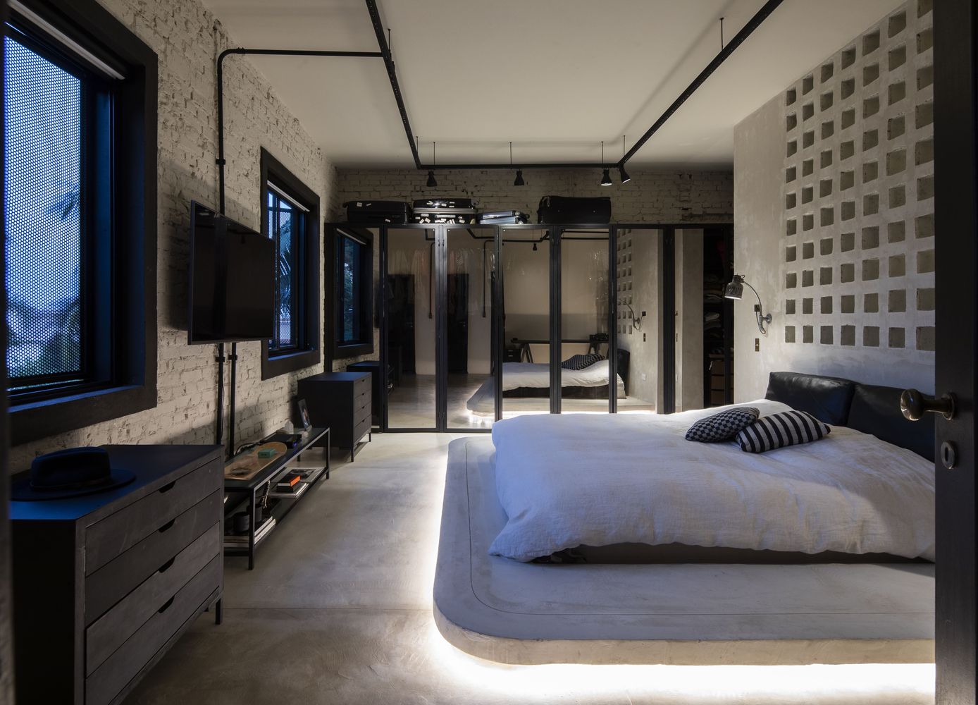 Casa FH / Protostudio+Prototype - Fotografia de Interiores, Dormitório, Porta, Cama