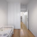 Apartamento Janelas Verdes / João Tiago Aguiar Arquitectos - Fotografia de Interiores, Interiores De Apartamentos, Dormitório, Porta, Fachada, Corrimão, Mesa