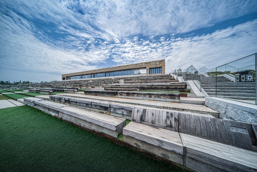 Plataforma Teatral Xinghan / DUS Studio Plataforma Teatral Xinghan / DUS Studio - Fotografia de Exterior