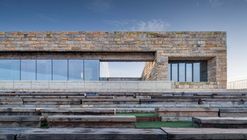 Plataforma teatral Xinghan / DUS Studio