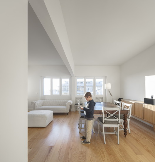 Apartamento FA / João Tiago Aguiar Arquitectos Apartamento FA / João Tiago Aguiar Arquitectos - Fotografía interior, Madera