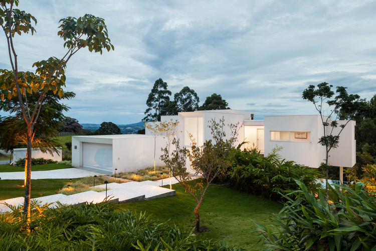 Neblina House / FGMF - Exterior Photography, Garden