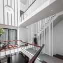 Residência NGỌC / Story Architecture - Fotografia de Interiores, Corrimão