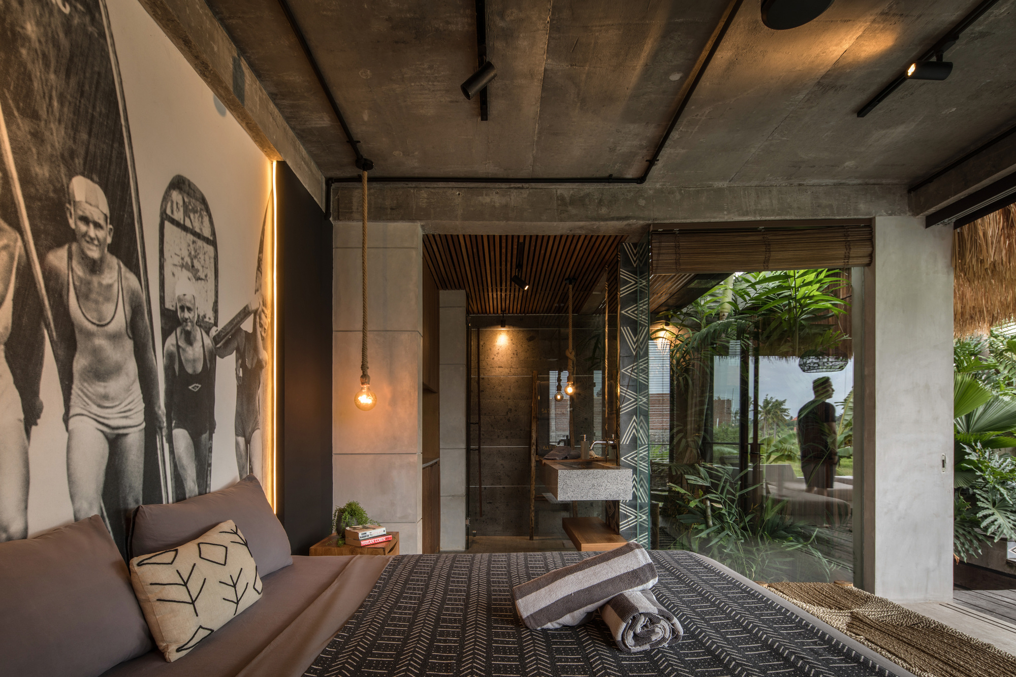 Gallery of Cala Saona House / Biombo Architects - 17
