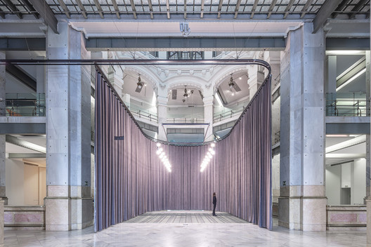 Renovation of the Operations Court in CENTROCENTRO / Héctor Fernández Elorza Renovation of the Operations Court in CENTROCENTRO / Héctor Fernández Elorza - Interior Photography, Column