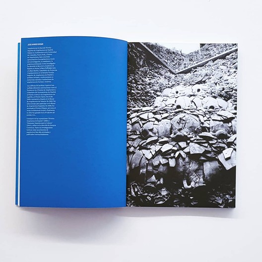 Essays on Architecture and Ceramics Vol. 09 Essays on Architecture and Ceramics Vol. 09 - Image 2 of 7