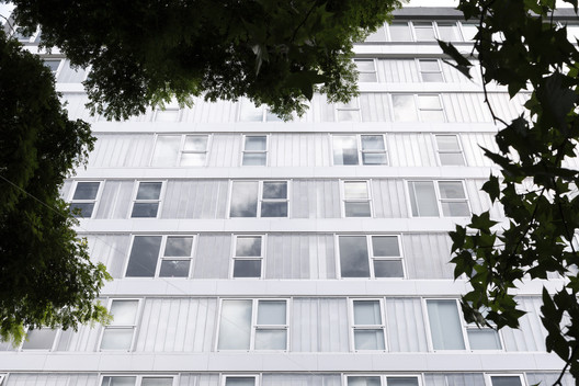Rosa Building / AR Arquitetos - Facade