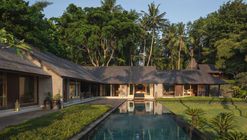 Umah Hati Villa / Studio Jencquel