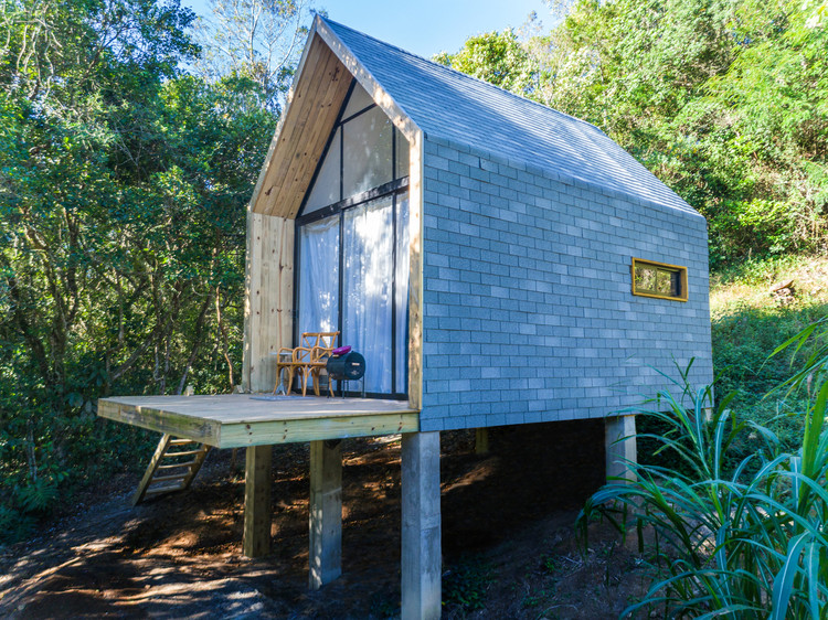 Brazilian Houses: 21 Homes Under 100m² - Image 2 of 42