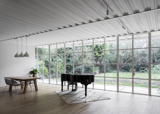 Ditton Hill House  / Surman Weston - Interior Photography, Dining room, Table, Chair, Windows