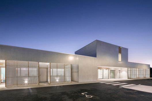 Health Center Jugon Les Lacs / Violi Architecte - Exterior Photography, Facade, Concrete
