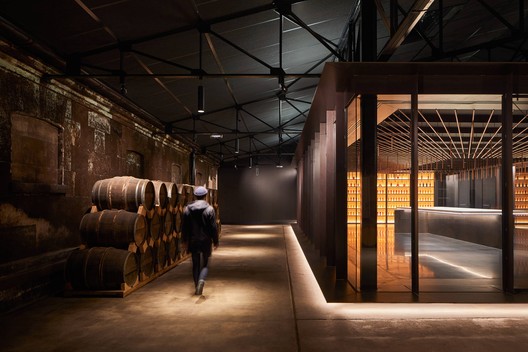 Tasting Room for Master Blenders / Elluin Duolé Gillon architecture - Interior Photography, Beam