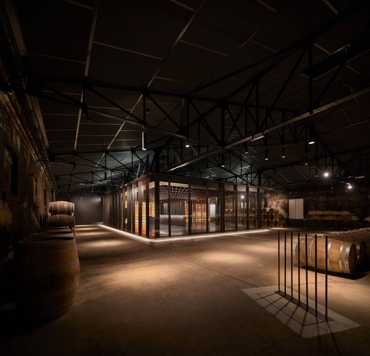 Tasting Room for Master Blenders / Elluin Duolé Gillon architecture - Interior Photography, Beam