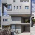 Casa torre en Atami / Ashida Architect & Associates - Fotografía exterior, Casas, Fachada, Escaleras