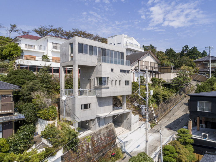 Casa torre en Atami / Ashida Architect & Associates - Más Imágenes