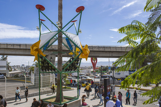 'Flor Urbana' Installation by dérive LAB + Germen Estudio Reflects on the Climate Impact of Public Buildings - Image 3 of 20