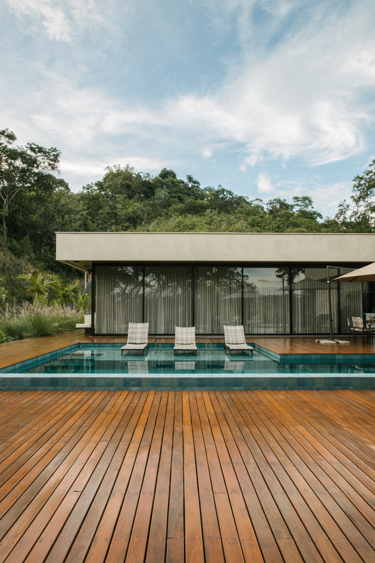 WJ House / Liga Arquitetura e Urbanismo WJ House / Liga Arquitetura e Urbanismo - Exterior Photography, Wood