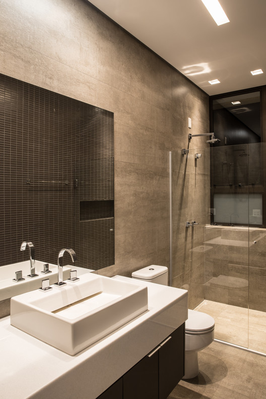 WJ House / Liga Arquitetura e Urbanismo WJ House / Liga Arquitetura e Urbanismo - Interior Photography, Bathroom