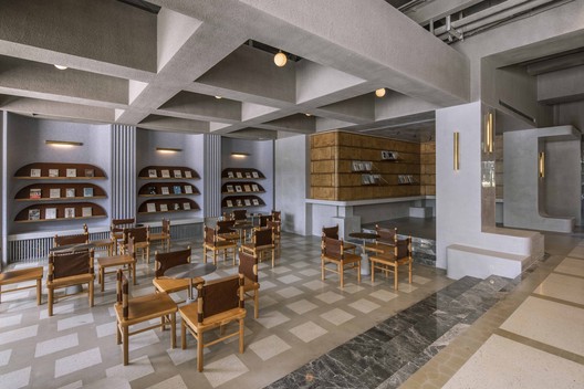 naïve Bookstore / designRESERVE - Interior Photography, Wood, Shelving