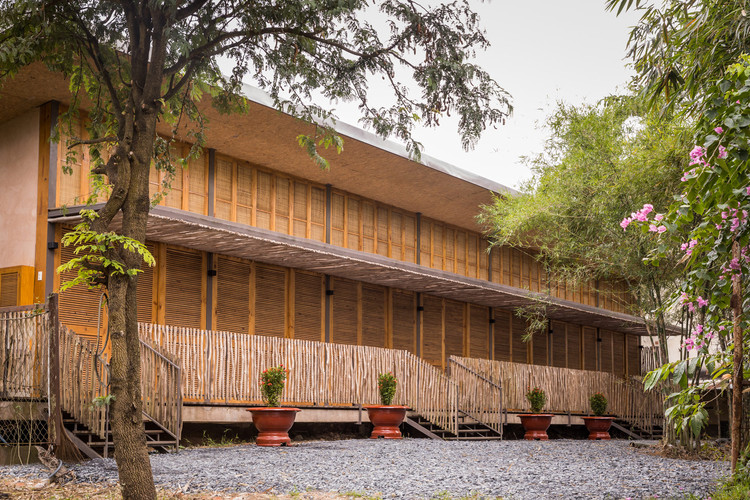 HippoFarm Bioclimatic Dormitories / T3 ARCHITECTS - Exterior Photography, Facade