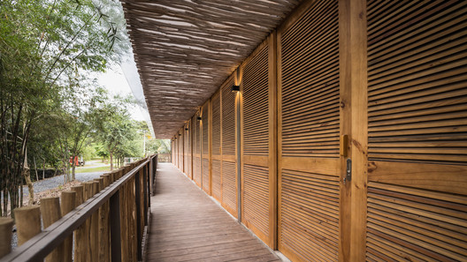 HippoFarm Bioclimatic Dormitories / T3 ARCHITECTS HippoFarm Bioclimatic Dormitories / T3 ARCHITECTS - Interior Photography, Wood, Deck