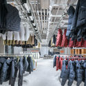 DESCENTE BLANC Beijing / Schemata Architects + Jo Nagasaka - Interior Photography, Closet