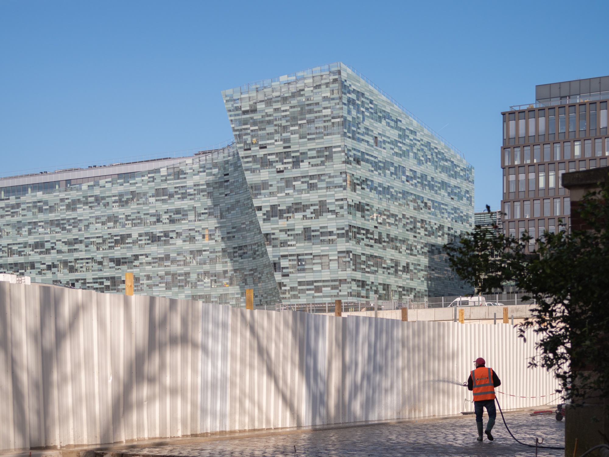 Gallery of Le Monde Office Building / Snøhetta + SRA Architects 19