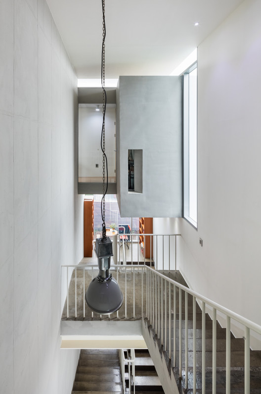Querencia Neighborhood Facility / L'eau Design + Dongjin Kim (Hongik University) - Interior Photography, Stairs, Handrail