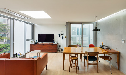 Querencia Neighborhood Facility / L'eau Design + Dongjin Kim (Hongik University) - Interior Photography, Dining room, Wood