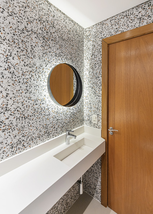 Apartamento do Bê / Bruna Schlos . Arquitetura Criativa Apartamento do Bê / Bruna Schlos . Arquitetura Criativa - Fotografia de Interiores, Banheiro, Pia, Madeira