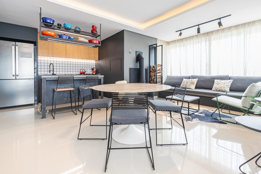 Apartamento do Bê / Bruna Schlos . Arquitetura Criativa Apartamento do Bê / Bruna Schlos . Arquitetura Criativa - Fotografia de Interiores, Cozinha, Mesa, Cadeira, Bancada