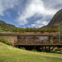 Miguel Pinto Guimarães Arquitetos Associados
