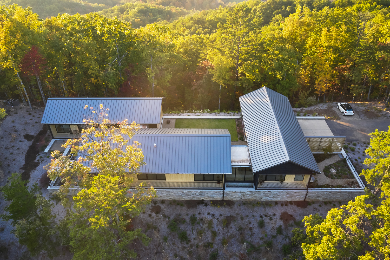 Gallery of Short Mountain House / Sanders Pace Architecture 7