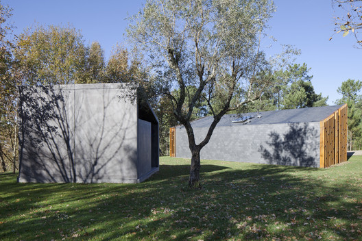 "Traditional Construction Is Doomed To Disappear:" Interview With the Portuguese Office Summary - Image 2 of 24