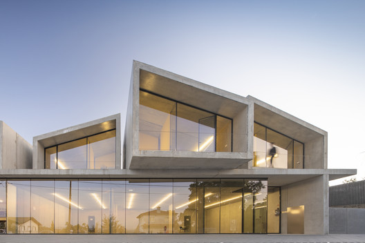 "Traditional Construction Is Doomed To Disappear:" Interview With the Portuguese Office Summary - Image 13 of 24