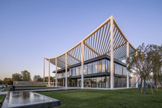 Paper Roof Reception Center / Powerhouse Company - Exterior Photography, Facade, Garden