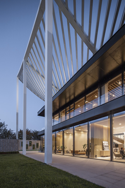 Paper Roof Reception Center / Powerhouse Company - Exterior Photography, Beam