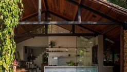 Casa Branca / Piacesi Arquitetos Associados