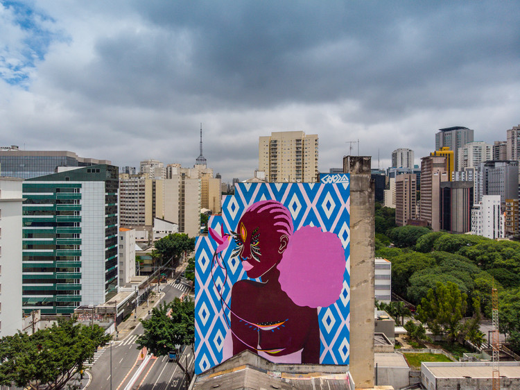 Artist Criola reclaims the history of São Paulo's Liberdade neighborhood with an urban mural - Featured Image