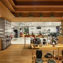 快闪生活·伊比拉布埃拉旗舰店 / 隈研吾建筑都市设计事务所 - 室内图, 商店, 厨房
