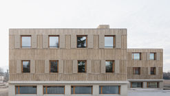 Foyer Astural Chevrens Education Center / Lacroix Chessex